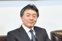 中学校・高等学校長 田部井 善郎（たべい よしろう）